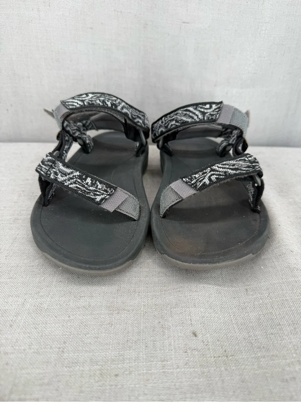 Teva Hurricane XLT2 Sandals kids sz 1Hiking Strappy Comfort Low Top Black Gray